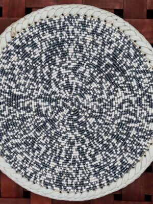 Handmade 13-inch black and white beaded placemat Handmade 13-inch black and white beaded placemat