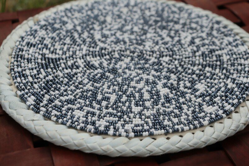 Handmade 13-inch black and white beaded placemat Handmade 13-inch black and white beaded placemat