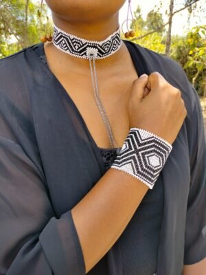 Black & White Maasai Beaded Bracelet - Handmade African Jewelry