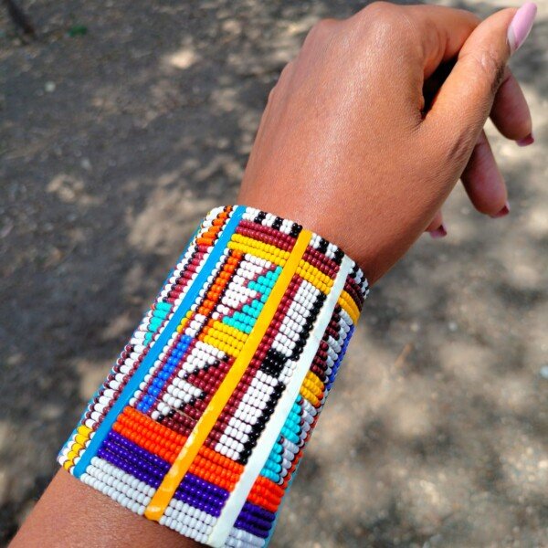 Multicolored Maasai beaded bracelet - handmade African jewelry