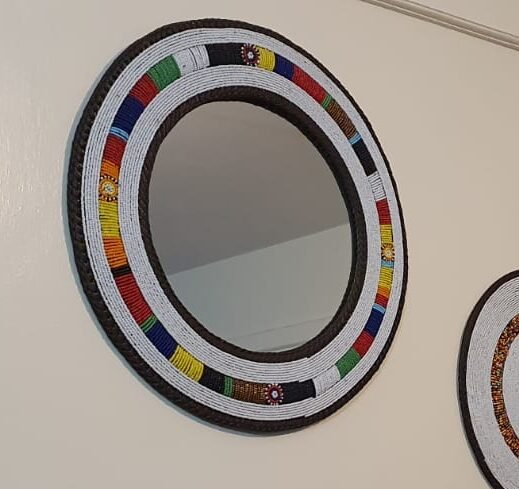 White Mixed Beads Patterned Mirror