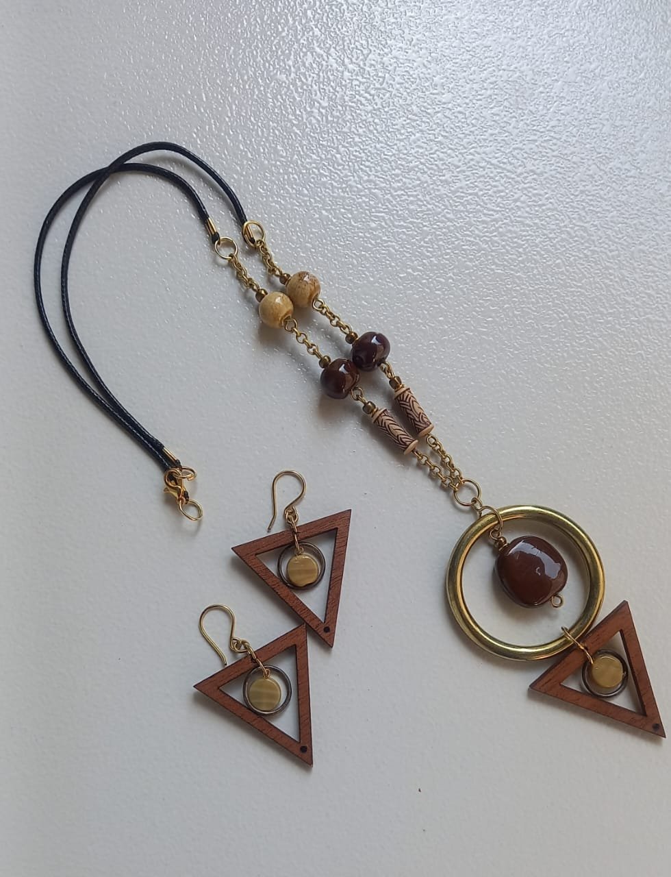 Golden Wooden Jewelry Set Golden Wooden Jewelry Set